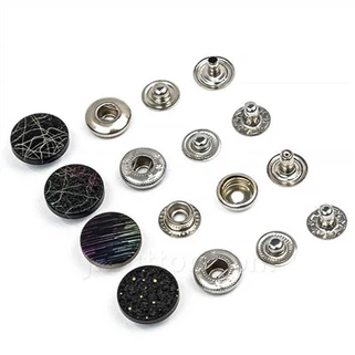 Dekoratív pattintók bőrhöz