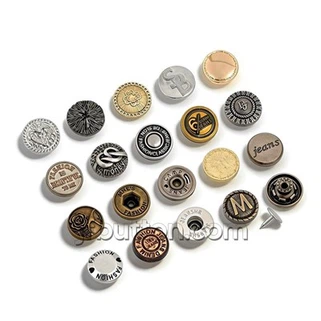 Jean szegecsek és gombok